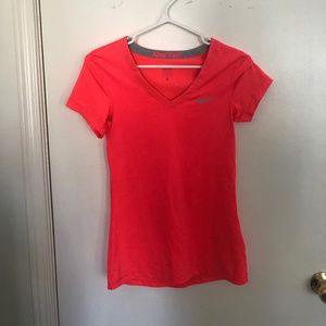 Nike Pro DRI-FIT Workout V-Neck - Neon Pink